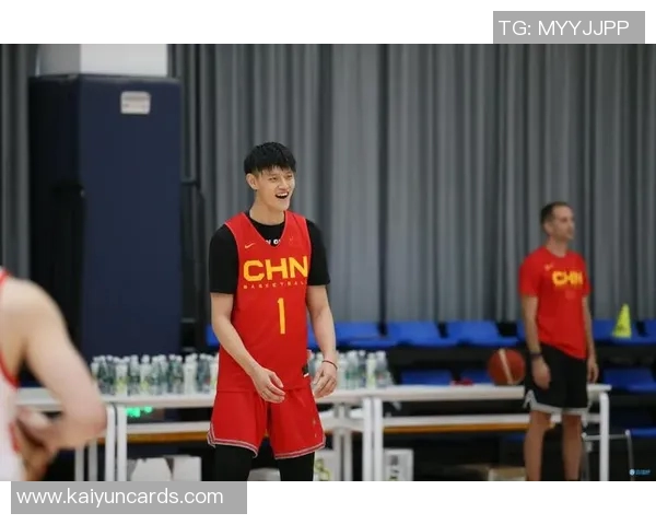 曾凡博透露重伤经历腰伤与脑部后遗症影响生活与职业发展 曾凡博透露重伤经历腰伤与脑部后遗症影响生活与职业发展