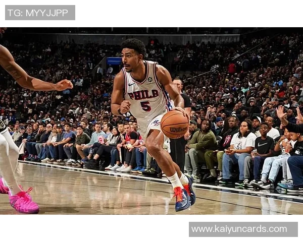 格莱姆斯表现出色15投9中砍下27分下半场狂砍21分助球队争取胜利 格莱姆斯表现出色15投9中砍下27分下半场狂砍21分助球队争取胜利