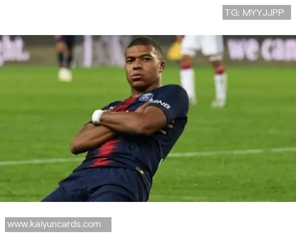 姆巴佩分享庆祝照片称国家德比胜利归球队活力无限展现精彩表现 姆巴佩分享庆祝照片称国家德比胜利归球队活力无限展现精彩表现