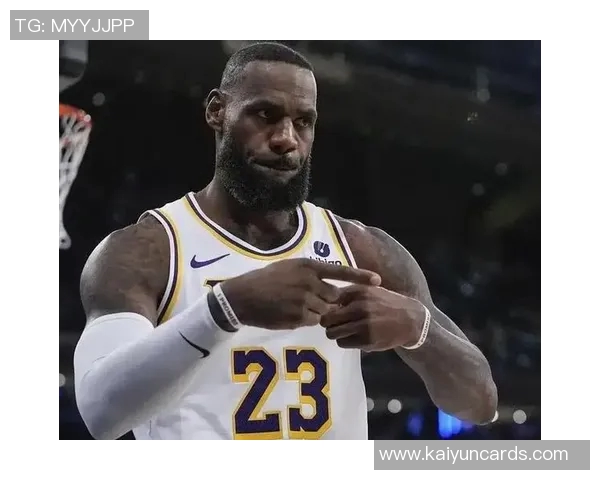 卡梅隆托马斯半场表现抢眼10投6中贡献18分3篮板6助攻1抢断 卡梅隆托马斯半场表现抢眼10投6中贡献18分3篮板6助攻1抢断