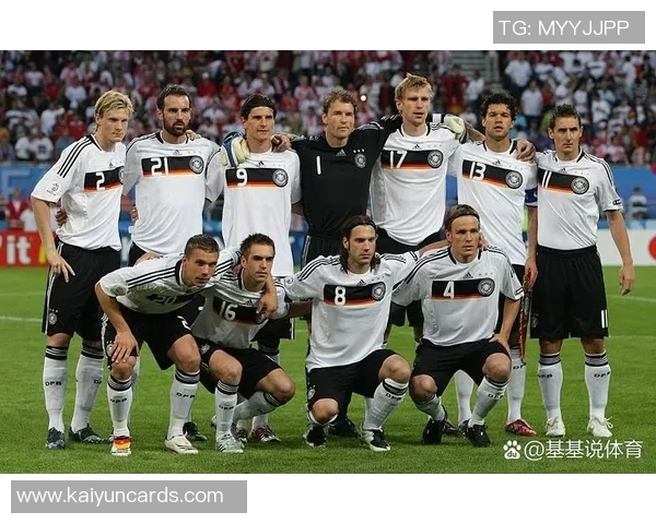 斯蒂勒评选德甲最佳五人阵容诺伊尔与基米希领衔球星阵容